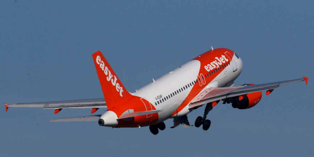 “Easyjet” lidmašīna ceļā uz Lisabonu aizlido bez pasažieriem – tie atstāti nīkstam 5 stundas lidostā