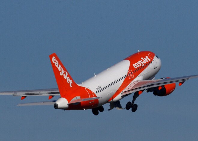 “Easyjet” lidmašīna ceļā uz Lisabonu aizlido bez pasažieriem – tie atstāti nīkstam 5 stundas lidostā