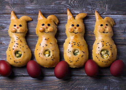 Lieldienu zaķi no biezpiena mīklas