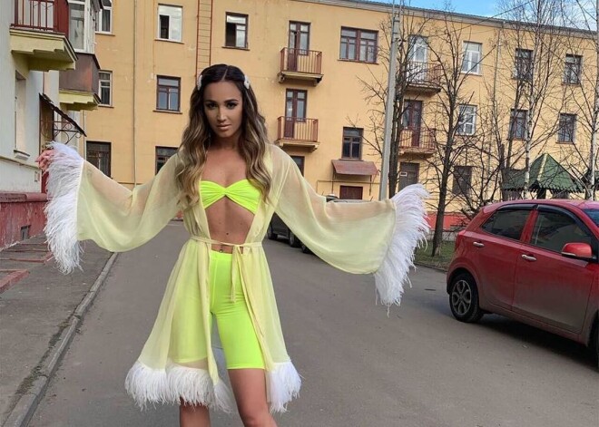Ольга Бузова разочаровала поклонников нелепым бельем и пеньюаром