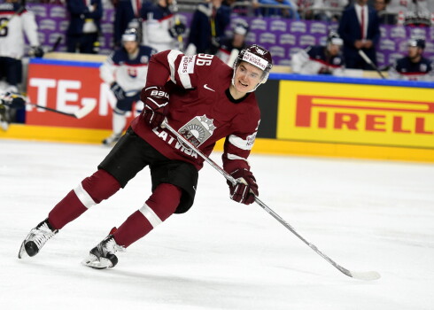 Latvijas hokejisti pārbaudes spēļu ciklu sāk ar uzvaru pār Franciju