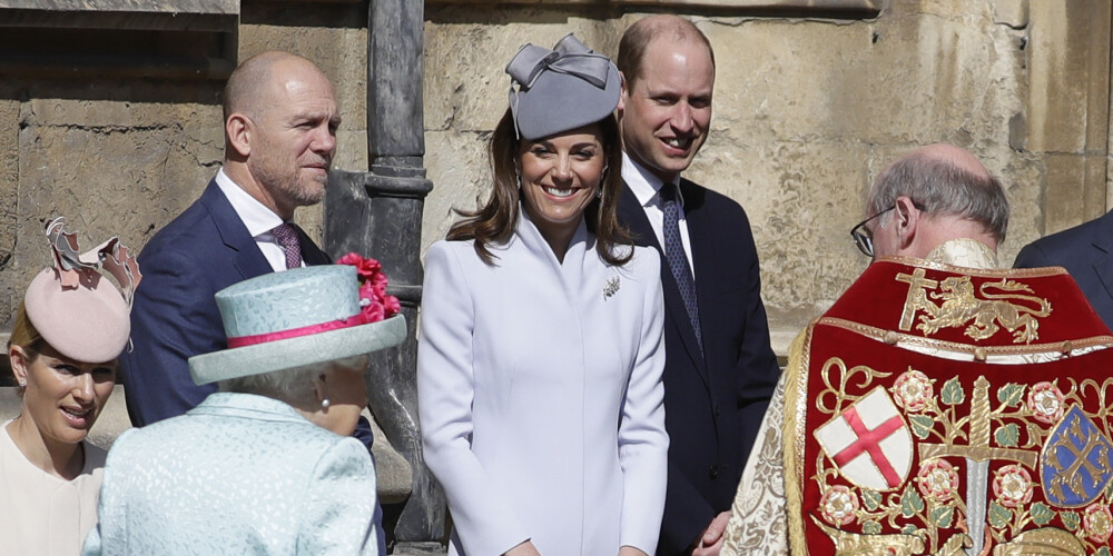 FOTO: britu karaliskā ģimene karalienes Elizabetes dzimšanas dienā apmeklē Lieldienu dievkalpojumu