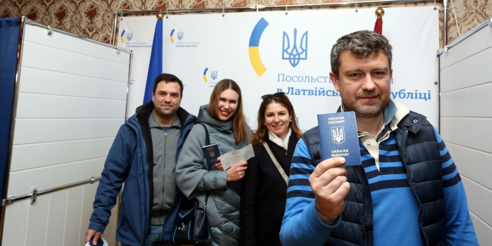 Граждане Украины в Латвии проголосовали за Зеленского