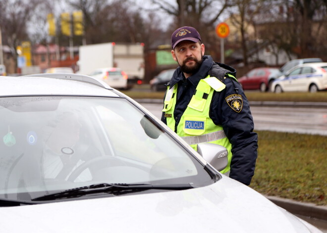 Pirmajās Lieldienās uz Latvijas ceļiem pieķerti 18 dzērājšoferi