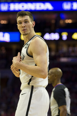 Rodions Kurucs bija viens no sekmīgākajiem savā komandā pārliecinoši zaudētajā mačā.