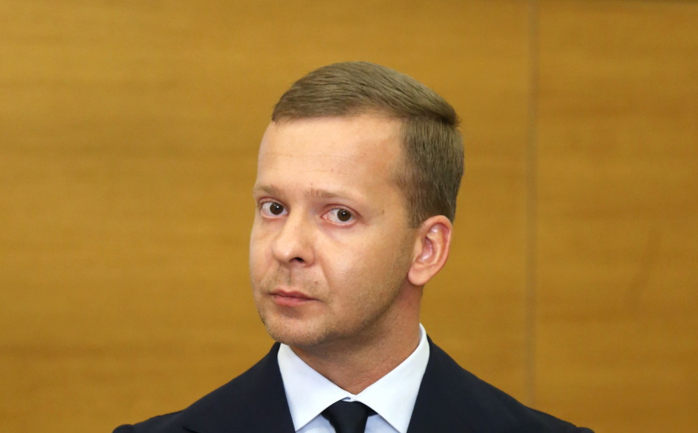 Opozīcijai neizdodas Rosļikovu gāzt no Rīgas attīstības komitejas vadītāja amata