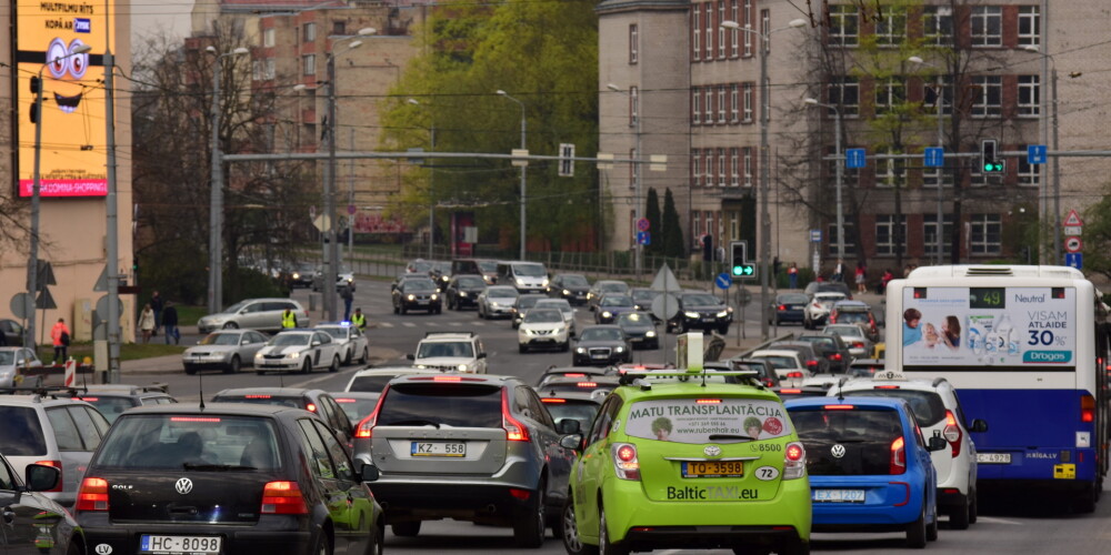 “Rīgas satiksme” aicina iebraukšanai Rīgas centrālajā daļā izmantot sabiedrisko transportu