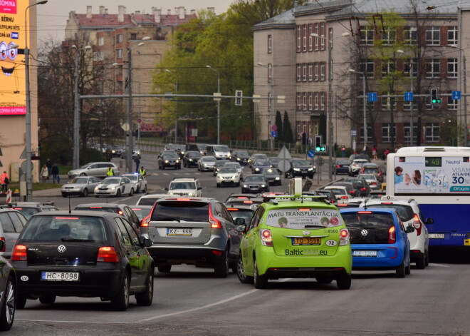 “Rīgas satiksme” aicina iebraukšanai Rīgas centrālajā daļā izmantot sabiedrisko transportu