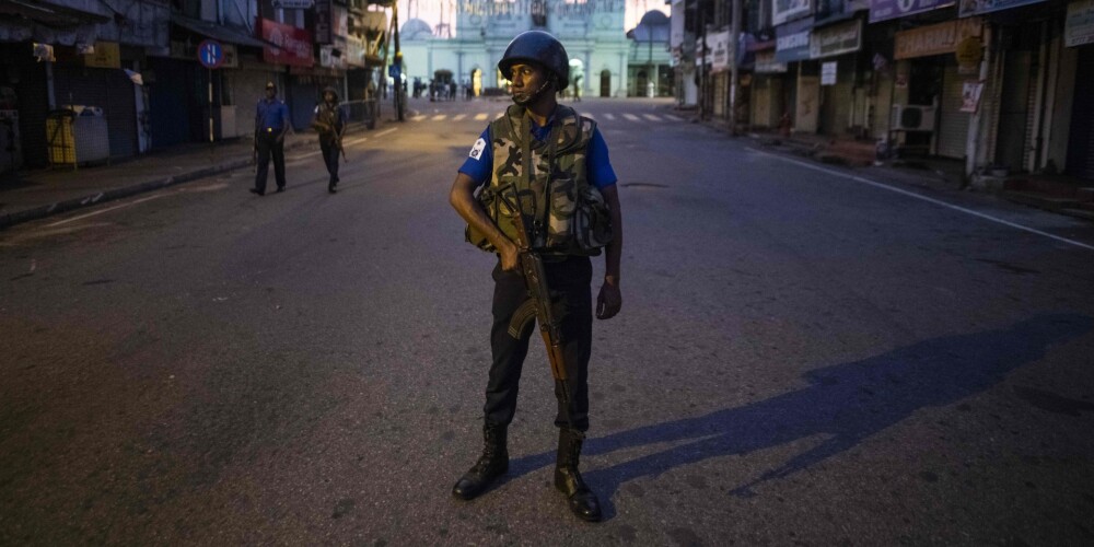 Šrilankas policija aiztur septiņus cilvēkus saistībā ar Lieldienu teroraktiem