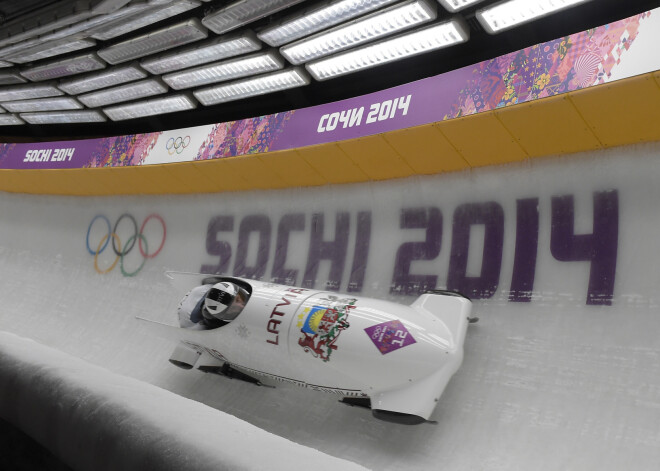 Latvijas bobslejisti ir izlēmuši, kur un kad saņemt Soču olimpiskās medaļas