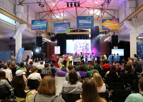 Детей и подростков приглашают на крупнейший в Балтии фестиваль физики