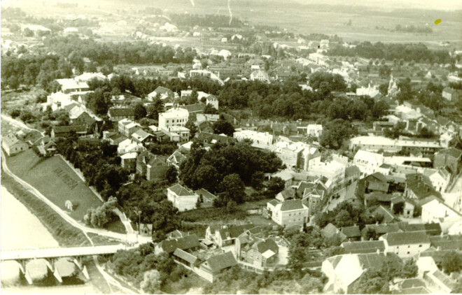 Pirmo reizi uzraksts ziedu “Valmiera” parādījās 1937. gadā.