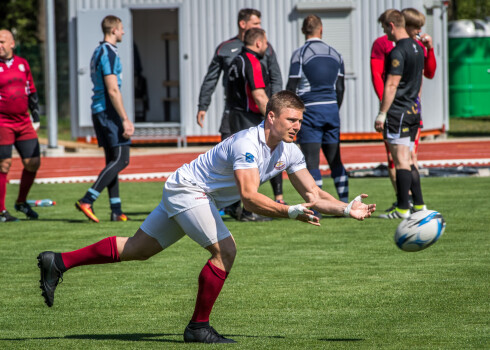 Latvijas regbija izlase jaunā galvenā trenera vadībā sestdien aizvadīs ļoti svarīgu spēli Baldonē