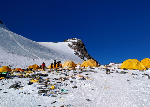 Bāzes nometne Everestā. 