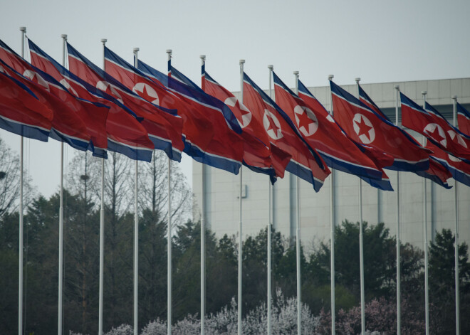 Ziemeļkoreja pirmo reizi pusotra gada laikā izšāvusi īsa darbības rādiusa raķetes