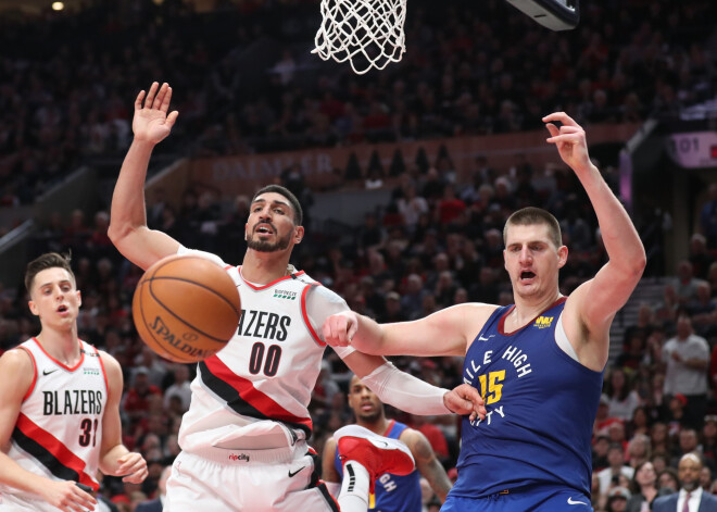 "Trail Blazers" četru pagarinājumu trillerī uzvar "Nuggets", aizvadot garāko "play-off" spēli kopš 1953. gada