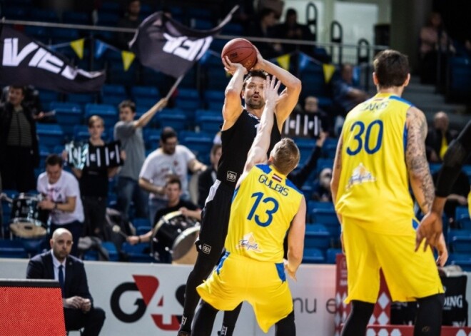 "VEF Rīga" otrajā puslaikā salauž "Ventspili" un ar uzvaru sāk LBL finālu