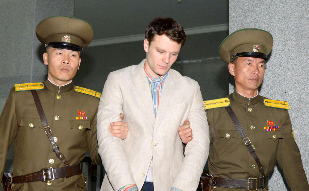 Ziemeļkorejas slepkavas pieprasa miljonus par miruša amerikāņa ārstēšanu
