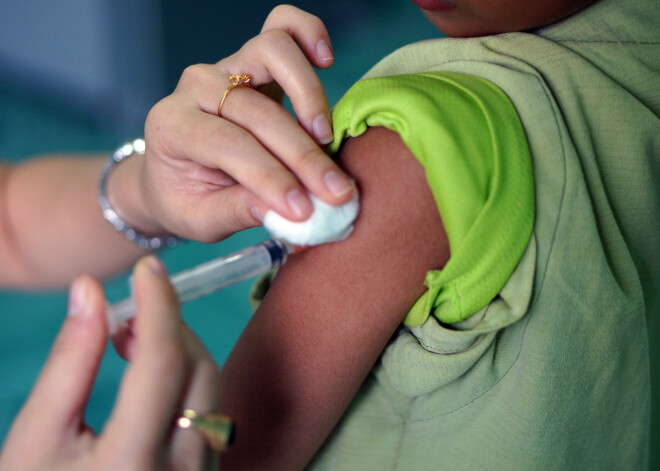 2500 eiro sods par lēmumu nevakcinēt bērnu pret masalām - Vācija sāk apdomāt striktākus veidus, kā pārmācīt vakcīnu noliedzējus