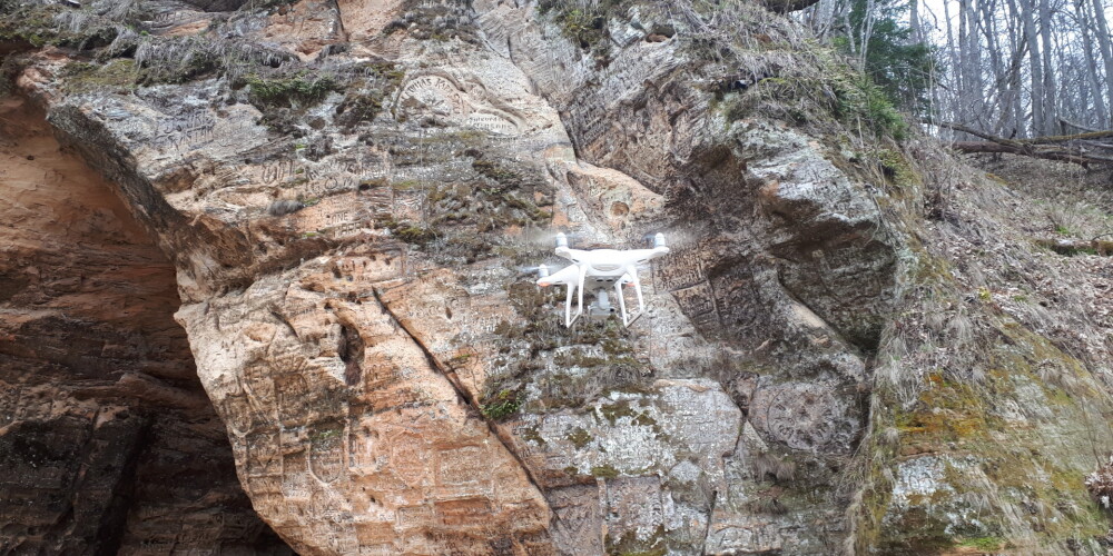 Vēstījumus no Gūtmaņa alas ar dronu palīdzību saglabās nākotnei