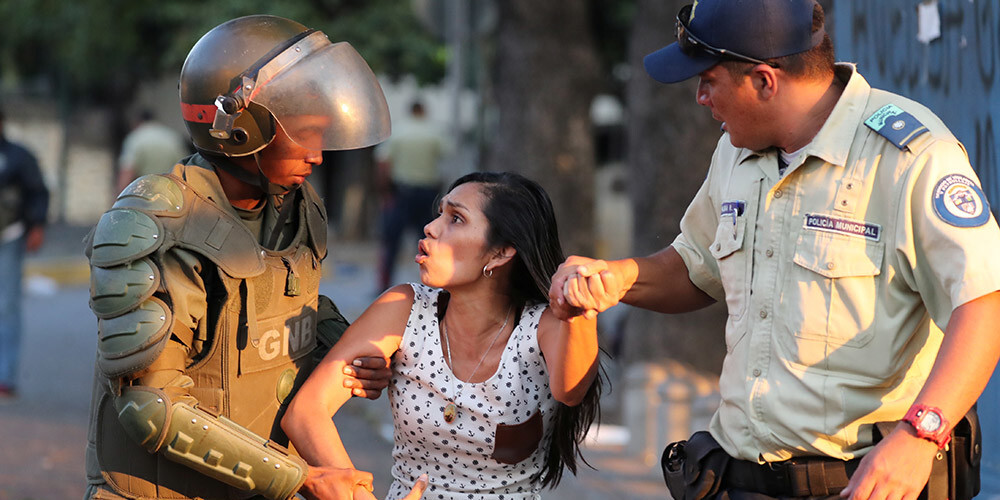 Venecuēlā politisku iemeslu dēļ šogad aizturēti vairāk nekā 2000 cilvēku