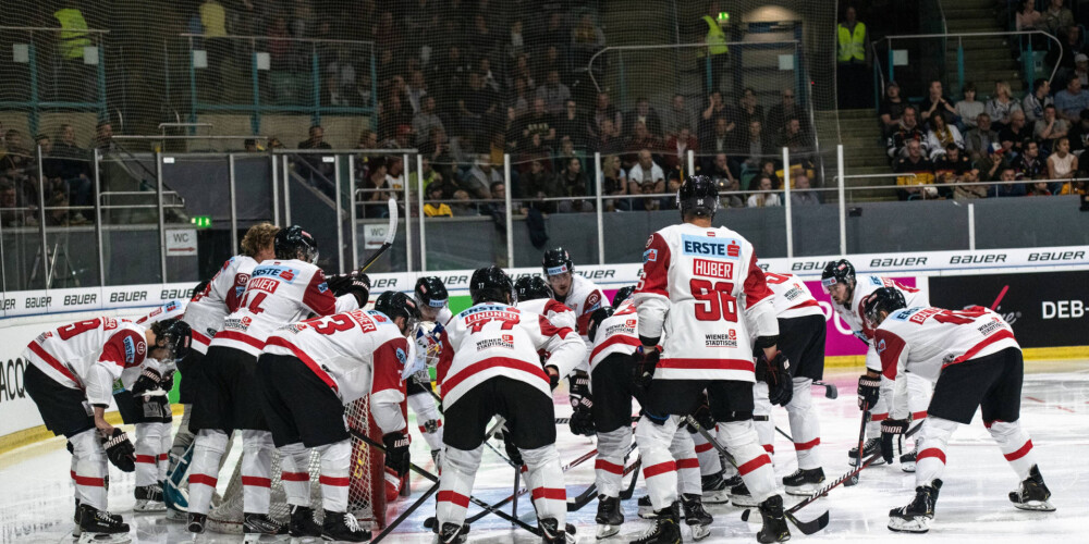 Latvijas hokejistu pirmā pretiniece Austrija iemet piecus vārtus Kanādai