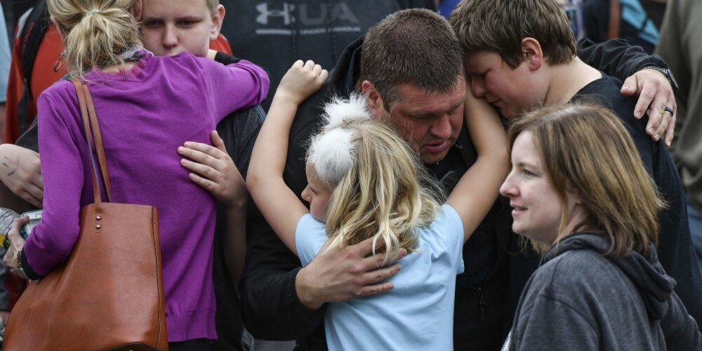 Стрельба в школе в штате Колорадо: убит подросток, семь человек ранены