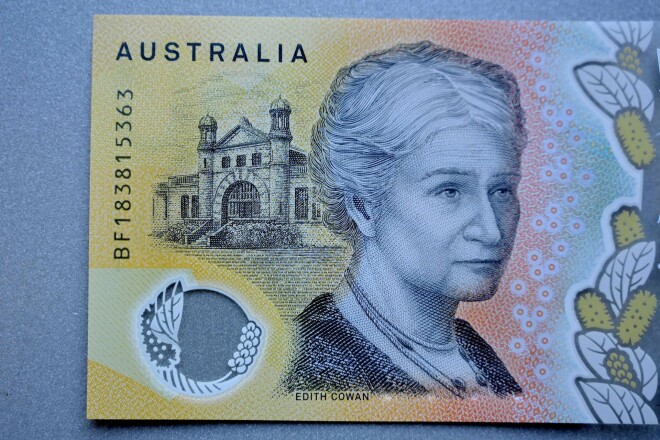 Austrālijas jaunajās 50 dolāru banknotēs ieviesusies drukas kļūda.