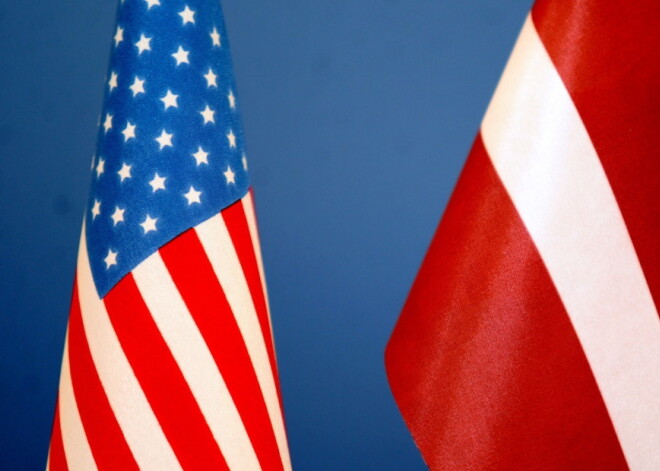 Новым послом США в Латвии планируется назначить Джона Лесли Карвайла