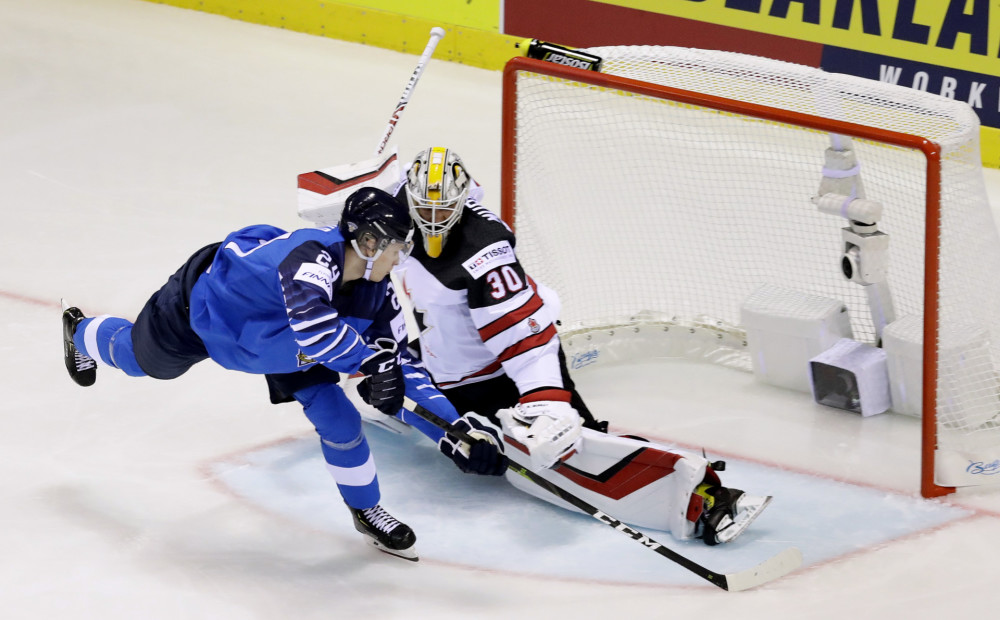 Slovākijā noslēgušās pirmās hokeja pasaules čempionāta spēles