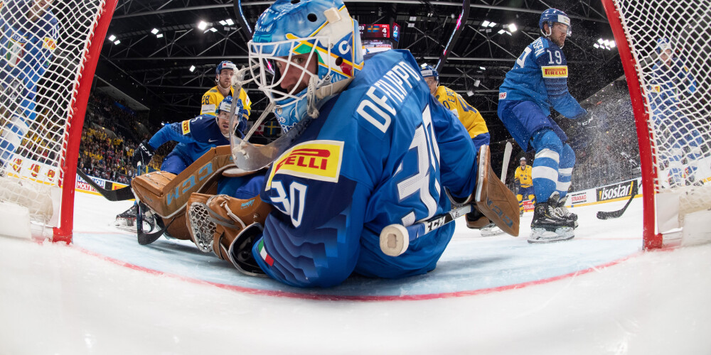 Zviedrijas hokejisti sarūpē Itālijai vēl vienu sakāvi