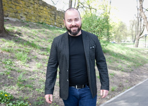 "Esmu salaspilietis. Mūsu ģimenei tur arī ir īpašumi, un es esmu ar izteiktu piesaisti šai pilsētai," stāsta Valdis.