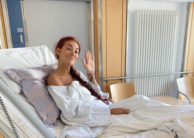 Николь Кузнецова перенесла 289-ю операцию и показала фото из больницы