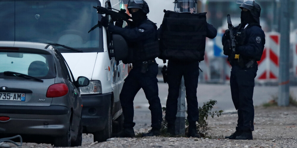 Francijas policija aiztur sešus aizdomās turētos saistībā ar Strasbūras teroraktu