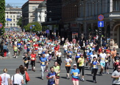 Rīgas maratona dalībnieki 6 kilometru distancē.