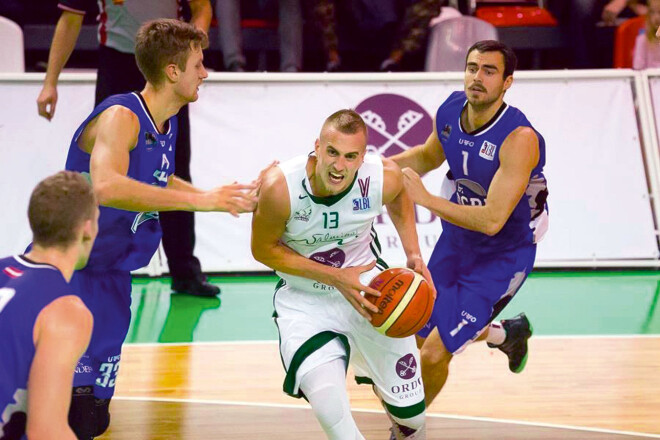 Haralds Kārlis un BK "Valmiera/Ordo" izcīnīja, iespējams, negaidītāko čempionu titulu Latvijas Basketbola līgas vēsturē. 