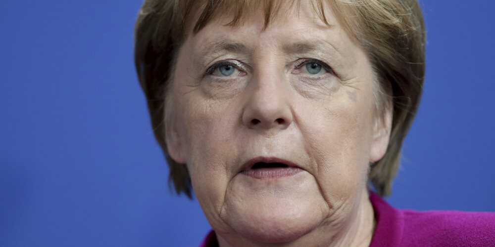 Merkele pauž satraukumu par Eiropas Savienību