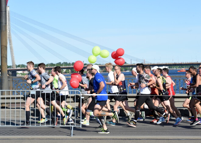 Maratona laikā tiks slēgta 11.novembra Krastmala; nedēļas nogalē gaidāmi būtiski satiksmes ierobežojumi