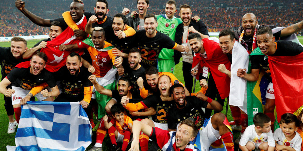 Stambulas "Galatasaray" futbolisti 22. reizi vēsturē kļūst par Turcijas čempioniem