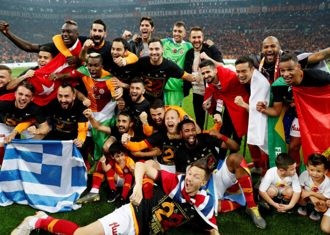 Stambulas "Galatasaray" futbolisti 22. reizi vēsturē kļūst par Turcijas čempioniem