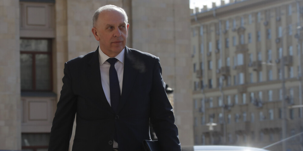 Lietuvas Ārlietu ministrija sāk iekšējo izmeklēšanu par vēstnieka Maskavā iespējamo pārkāpumu