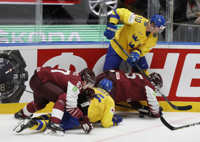 Pasaules čempionāts hokejā: Latvija cīnās ar spēcīgo Zviedriju - šobrīd 4:5