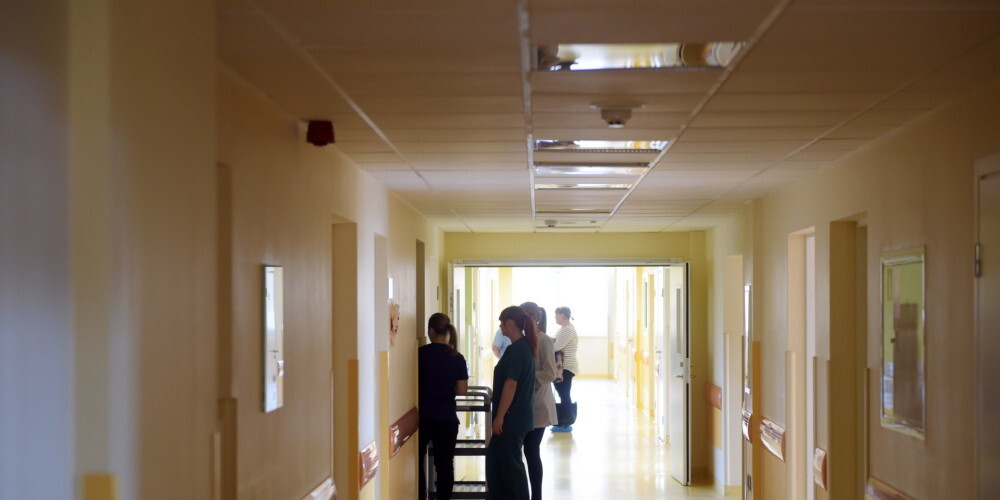 Врачи бьют тревогу: в Латвии катастрофически не хватает онкологических медсестер