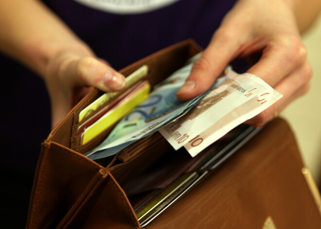 Нетто-зарплату в размере 450 евро в первом квартале 2019 года получали 29% работающих