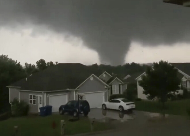 Tornado ASV Misūri štatā gājuši bojā vismaz trīs cilvēki