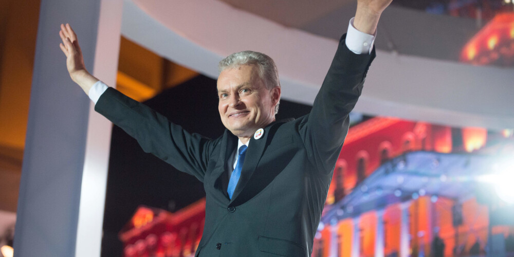 No santehniķa līdz baņķierim ar dziedoņa dvēseli - kas īsti ir jaunais Lietuvas prezidents Gitans Nausēda