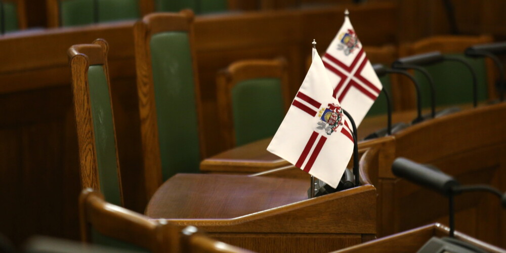 2019. gada Latvijas prezidenta vēlēšanas notiks 2019. gada 29. maijā. Valsts prezidenta ievēlēšanas likuma 6. pants paredz, ka kārtējām Valsts prezidenta vēlēšanām Saeimas Prezidijs sasauc Saeimas sēdi ne agrāk kā 40 dienas un ne vēlāk kā 30 dienas pirms esošā Valsts prezidenta pilnvaru laika beigām. Raimonds Vējonis Valsts prezidenta amatā oficiāli stājās 2015. gada 8. jūlijā. Pašreizējais Valsts prezidents 2019. gada 7. maijā paziņoja par nekandidēšanu uz otro termiņu Valsts prezidenta amatā.