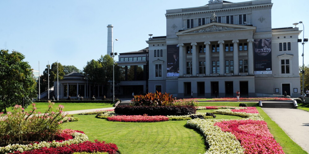 Latvijas Nacionālās operas un baleta ēka.