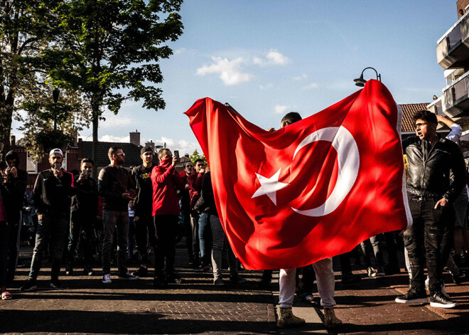 EK atzīst, ka nav iemeslu atsākt iestāšanās sarunas ar Turciju