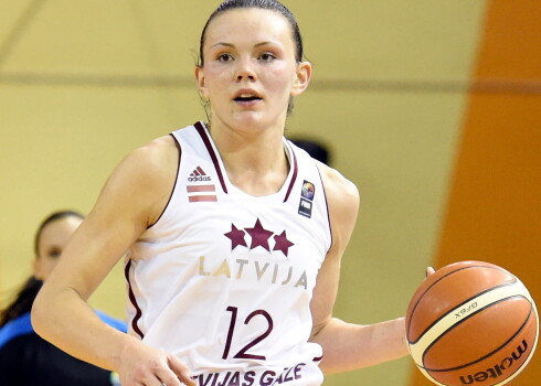 Sieviešu basketbola zvaigzne Šteinberga skaidro savu atteikumu Latvijas izlasei un izsaka viedokli par Pedijas naturalizēšanu